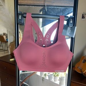 Victoria Secreta Angel Max Sports Bra 34C